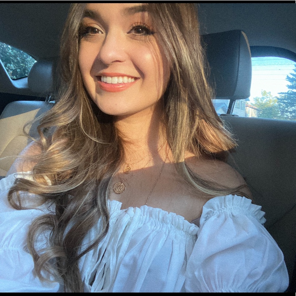 Meet your Posher, Carina